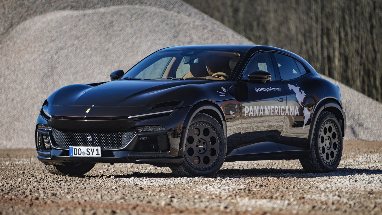 Ferrari Purosangue with Delta 4x4 wheels - front